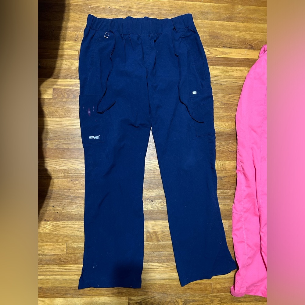 Grey’s Anatomy scrub bottom L